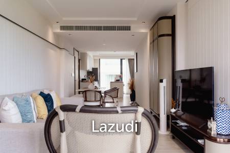 Luxury Beachfront condo in the heart of the city