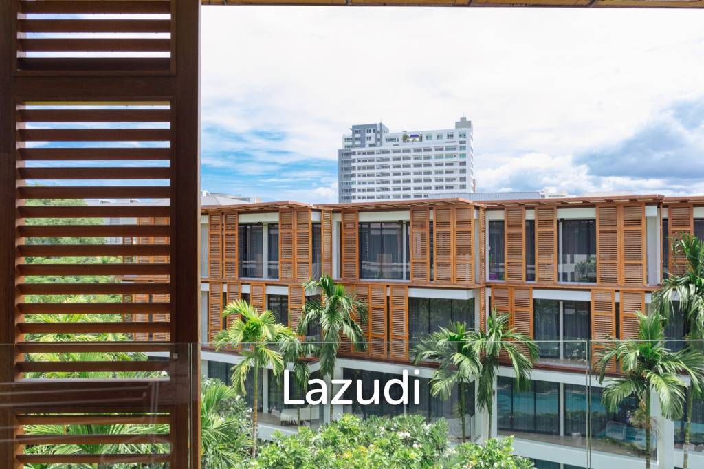 Luxury Beachfront condo in the heart of the city