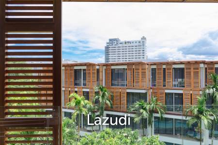 Luxury Beachfront condo in the heart of the city