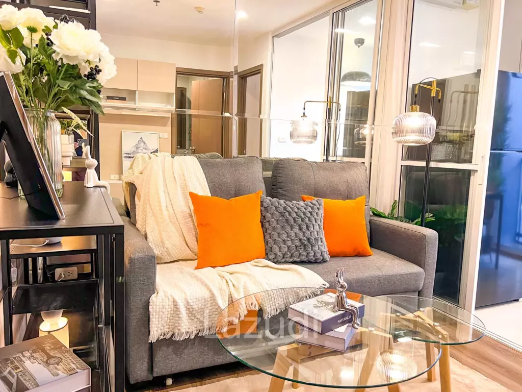 1 Bed 1 Bath 30 SQ.M The Base Sukhumvit 77