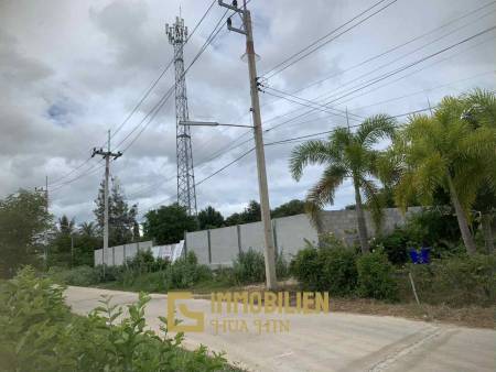 1.082 qm / quadratisch - ideal zum bauen