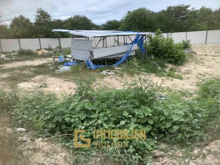 1.082 qm / quadratisch - ideal zum bauen