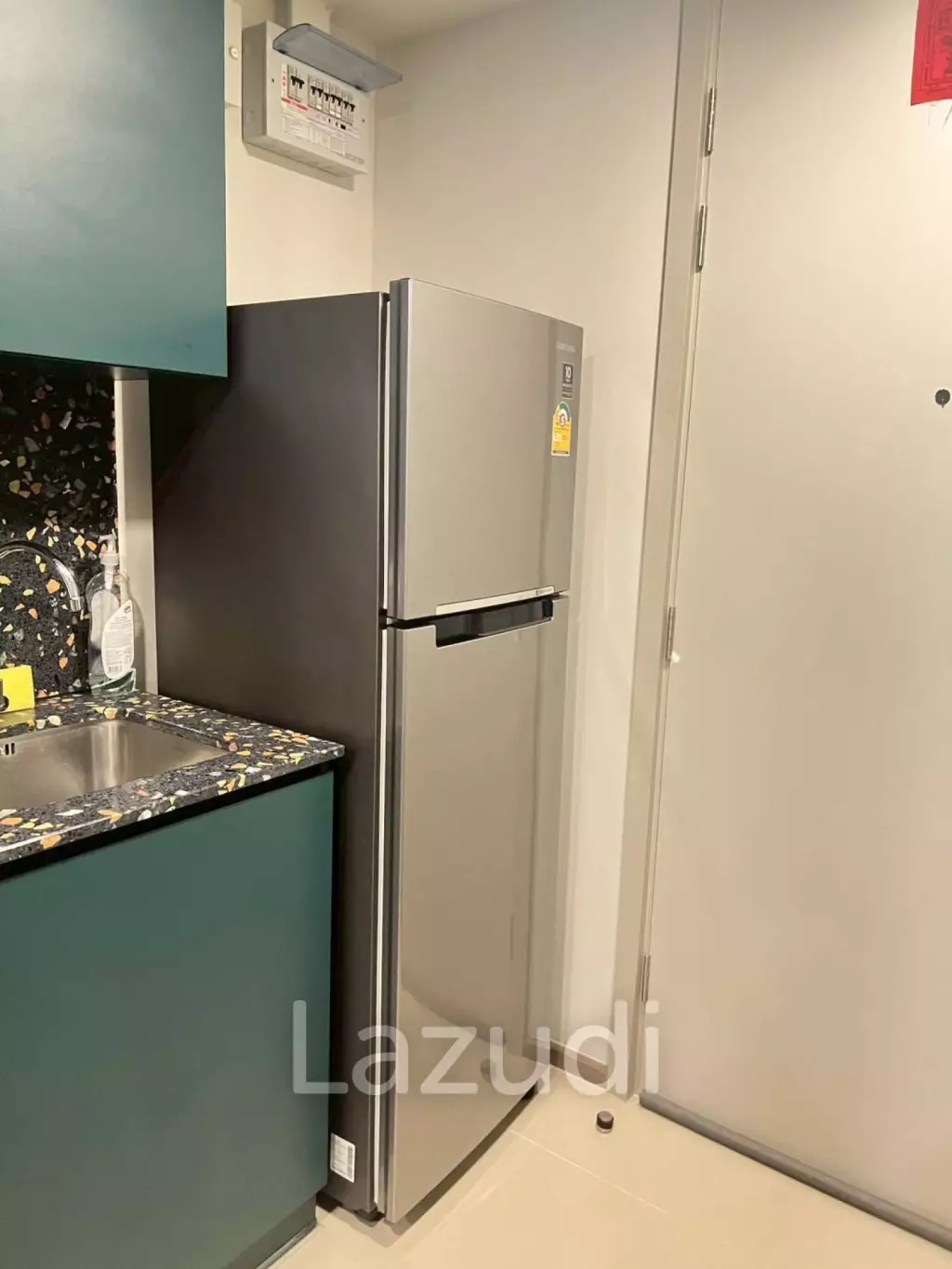 1 Bedroom 1 Bathroom 27.5 Sq.m THE BASE Sukhumvit 50