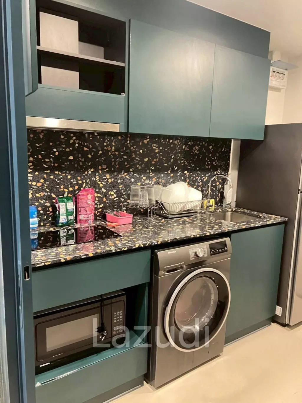 1 Bedroom 1 Bathroom 27.5 Sq.m THE BASE Sukhumvit 50