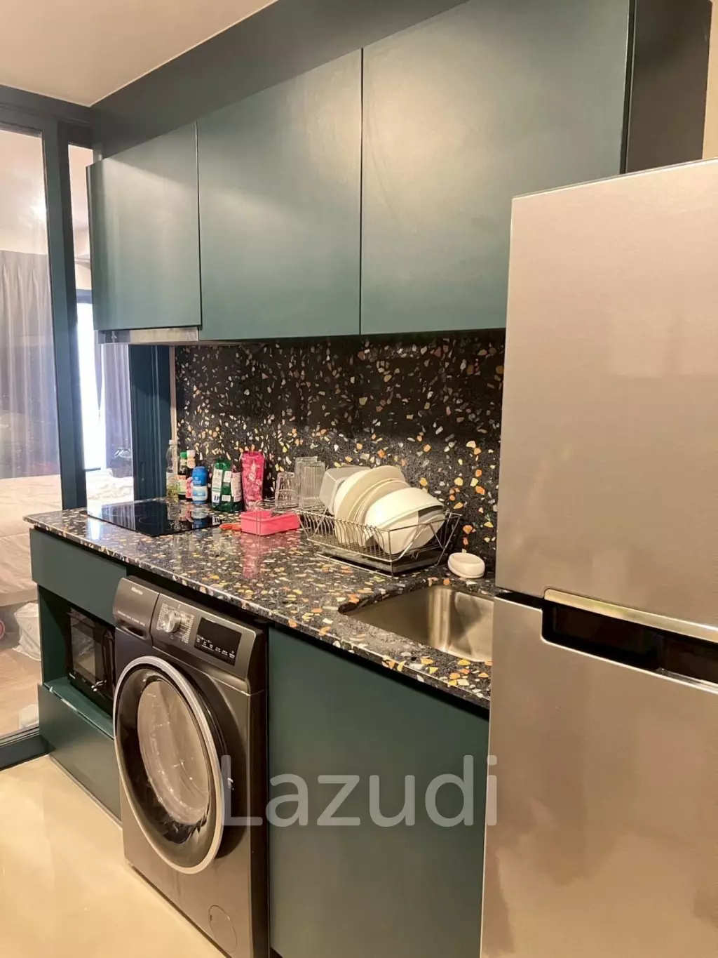 1 Bedroom 1 Bathroom 27.5 Sq.m THE BASE Sukhumvit 50