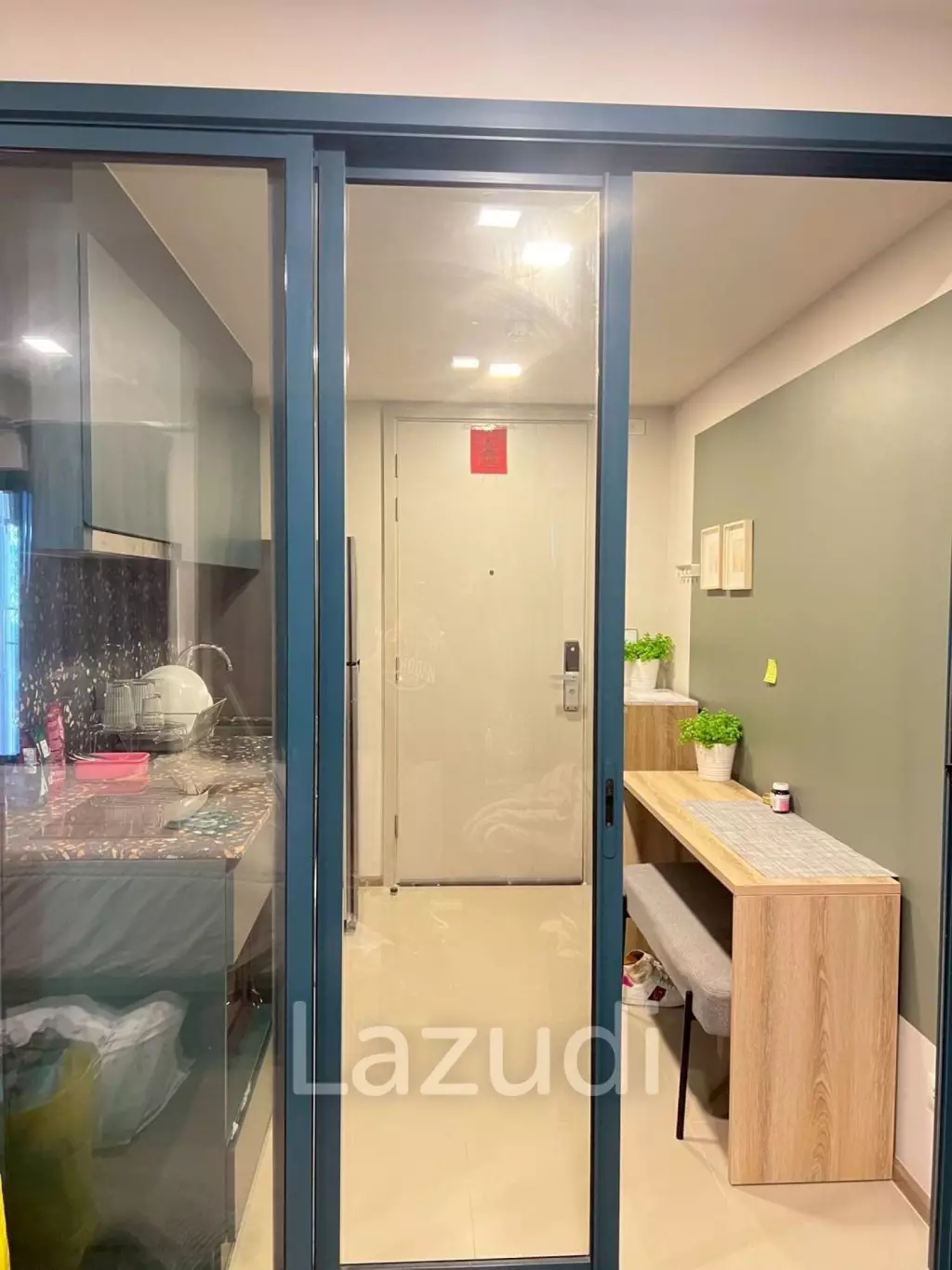 1 Bedroom 1 Bathroom 27.5 Sq.m THE BASE Sukhumvit 50