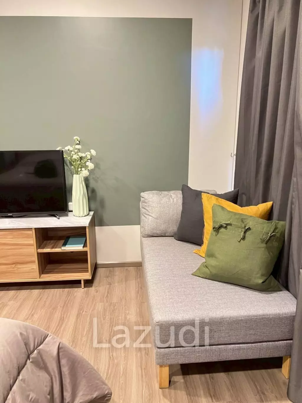 1 Bedroom 1 Bathroom 27.5 Sq.m THE BASE Sukhumvit 50