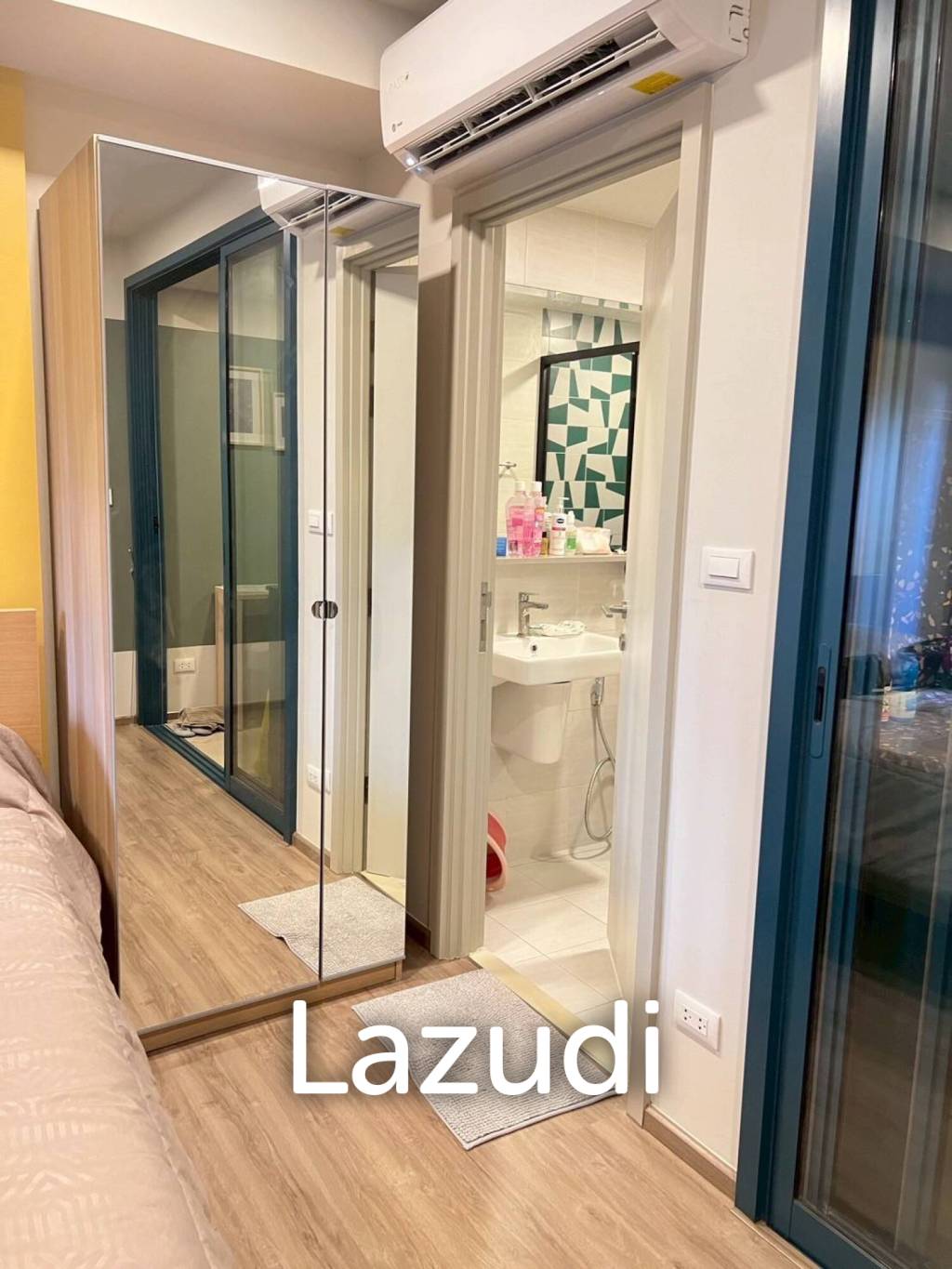 1 Bedroom 1 Bathroom 27.5 Sq.m THE BASE Sukhumvit 50