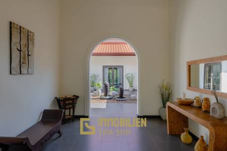 komplett renoviert / hochwertige Möbel / Golfmitgliedschaft / moderne europäische Küche