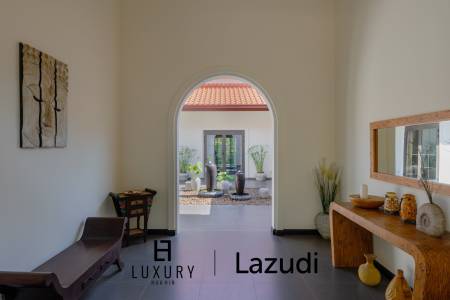 BelVida Estates : Elegant Renovated 4-Bed Pool Villa with Private Pool and Lush Garden