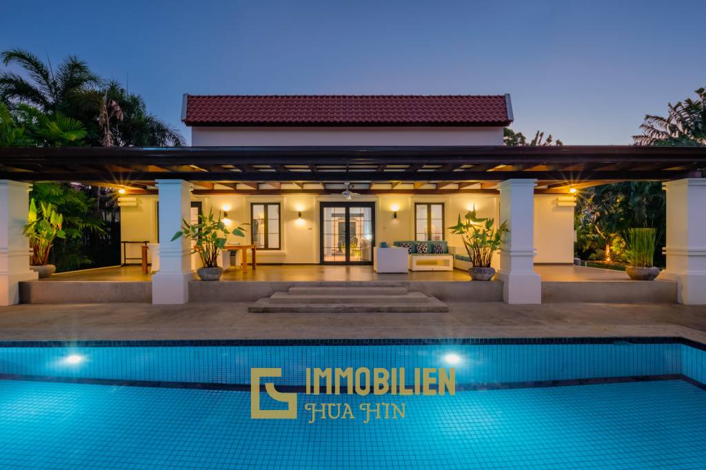 komplett renoviert / hochwertige Möbel / Golfmitgliedschaft / moderne europäische Küche