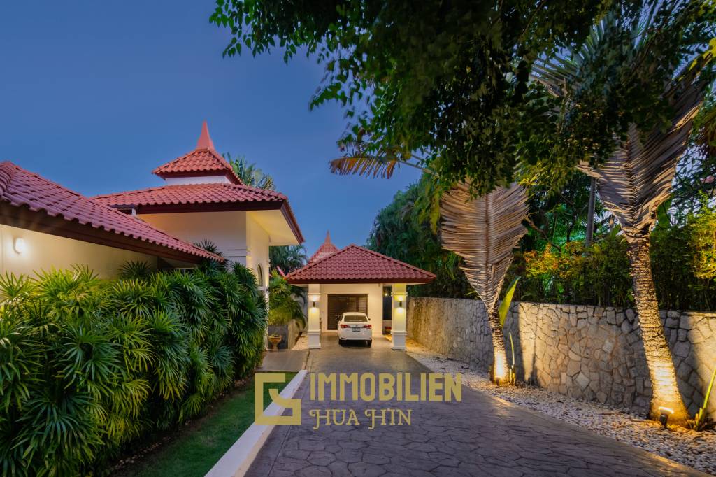 komplett renoviert / hochwertige Möbel / Golfmitgliedschaft / moderne europäische Küche