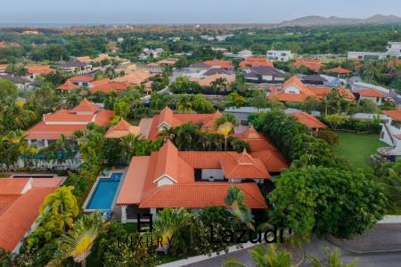 BelVida Estates : Elegant Renovated 4-Bed Pool Villa with Private Pool and Lush Garden