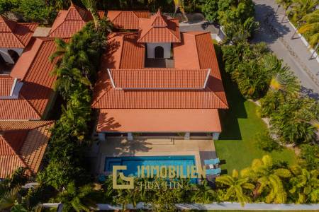 komplett renoviert / hochwertige Möbel / Golfmitgliedschaft / moderne europäische Küche