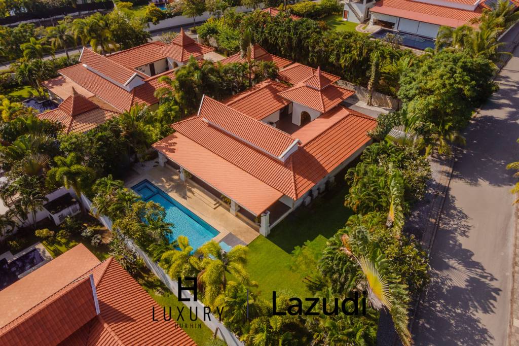 BelVida Estates : Elegant Renovated 4-Bed Pool Villa with Private Pool and Lush Garden