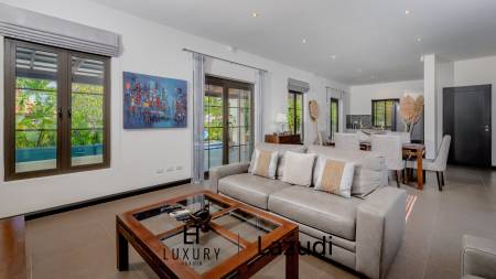 BelVida Estates : Elegant Renovated 4-Bed Pool Villa with Private Pool and Lush Garden