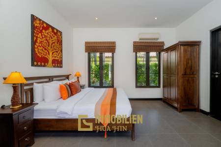 komplett renoviert / hochwertige Möbel / Golfmitgliedschaft / moderne europäische Küche