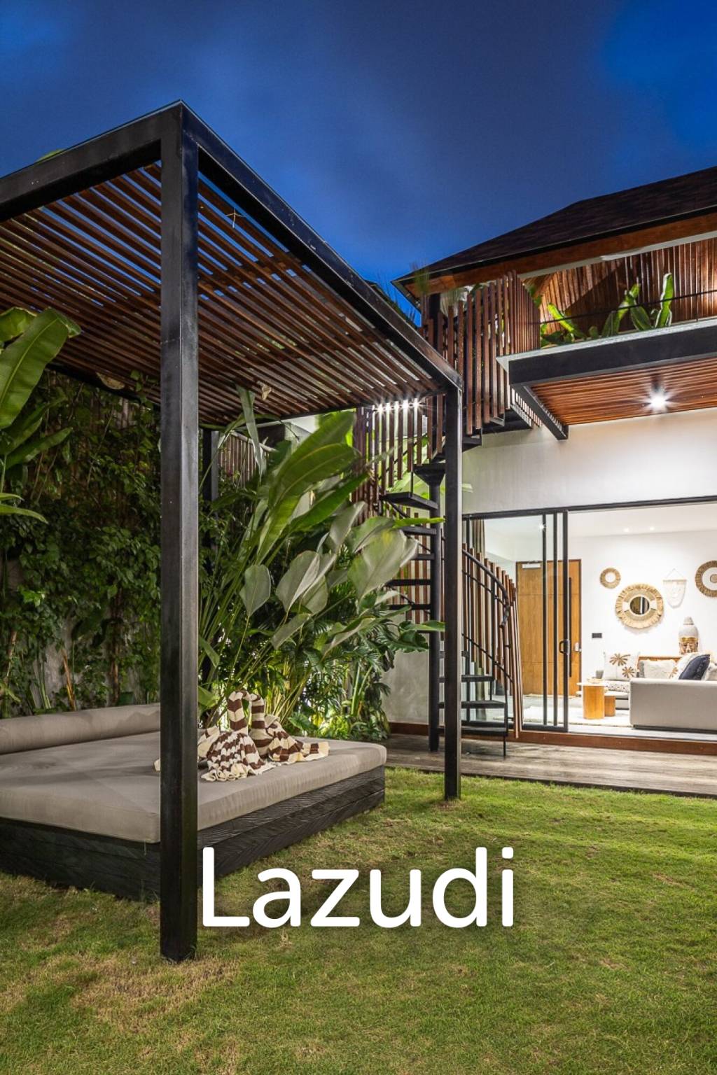Grand 4-Bedroom Villa – Steps from Batu Bolong Beach, Canggu