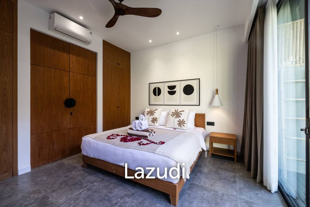 Grand 4-Bedroom Villa – Steps from Batu Bolong Beach, Canggu