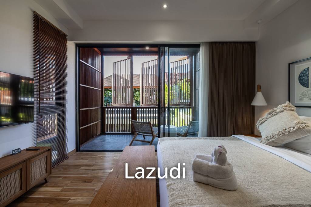 Grand 4-Bedroom Villa – Steps from Batu Bolong Beach, Canggu