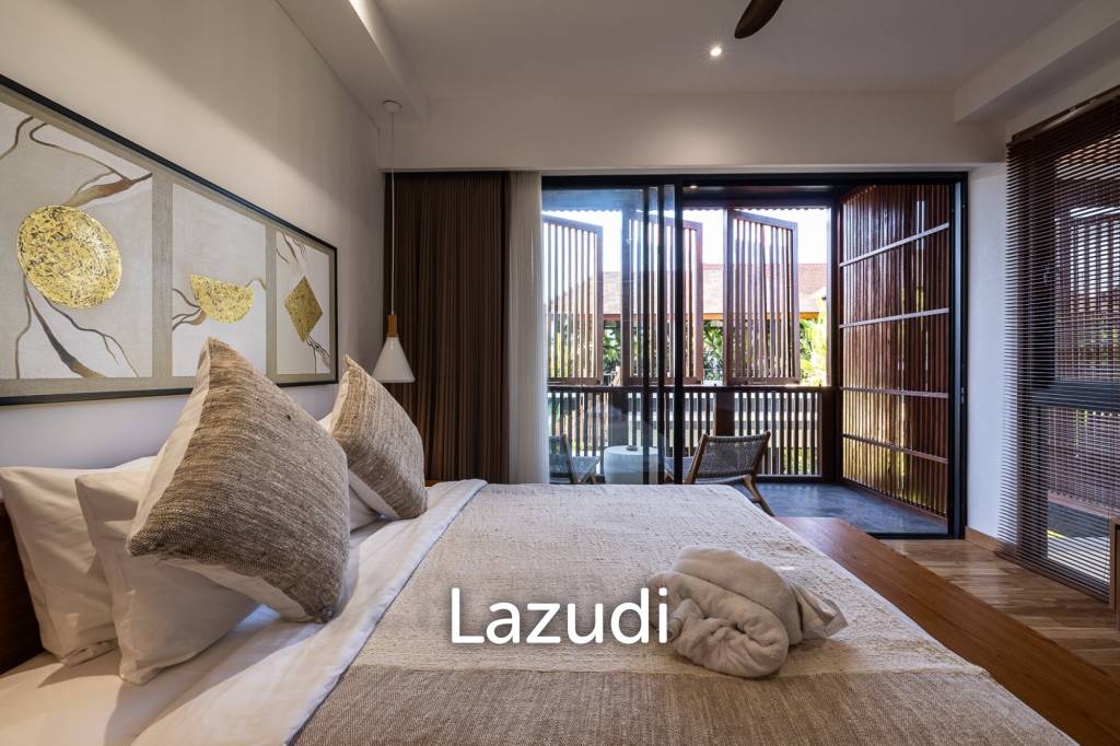 Grand 4-Bedroom Villa – Steps from Batu Bolong Beach, Canggu