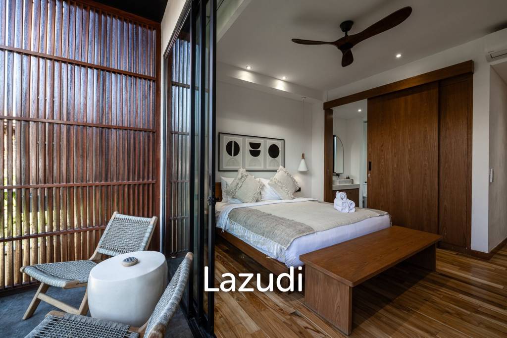 Grand 4-Bedroom Villa – Steps from Batu Bolong Beach, Canggu