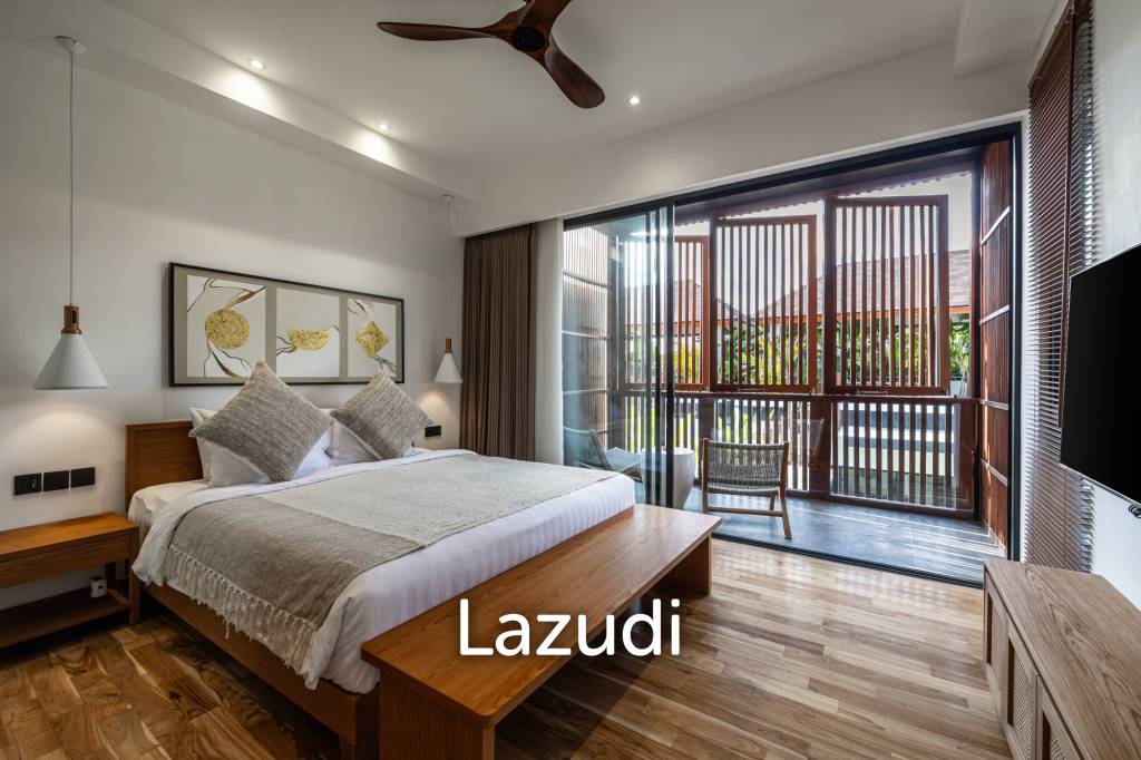 Grand 4-Bedroom Villa – Steps from Batu Bolong Beach, Canggu