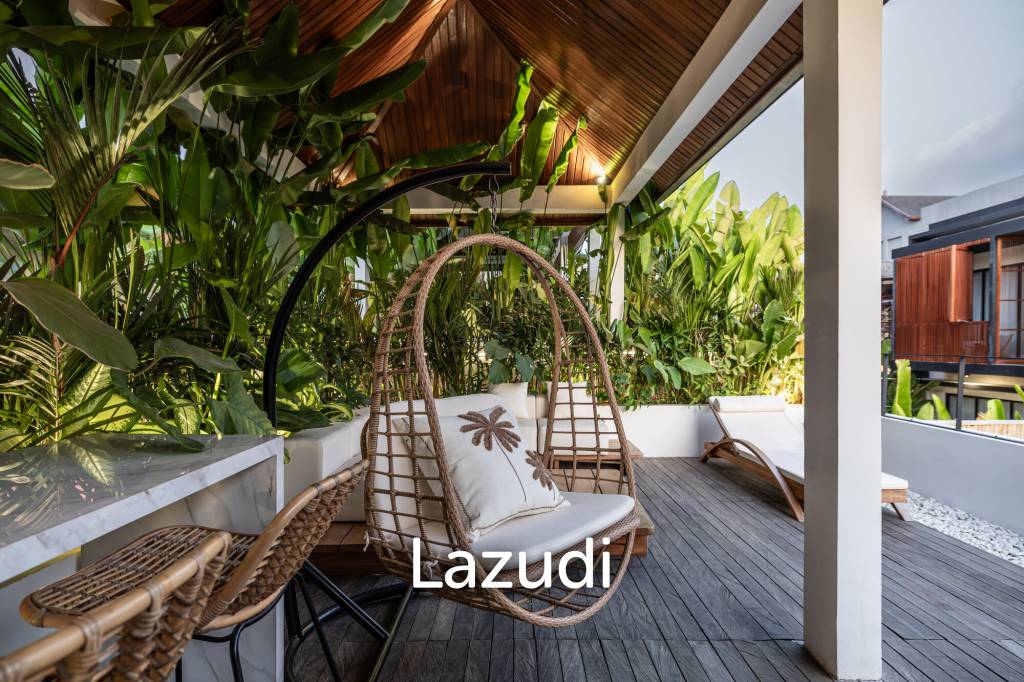 Grand 4-Bedroom Villa – Steps from Batu Bolong Beach, Canggu