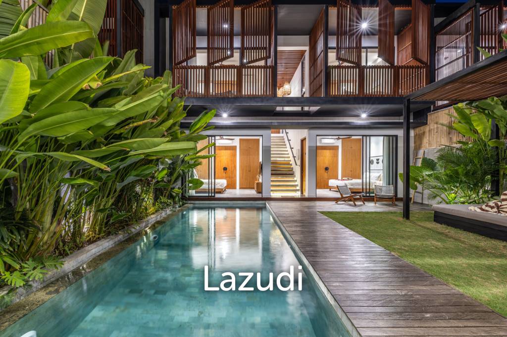 Grand 4-Bedroom Villa – Steps from Batu Bolong Beach, Canggu