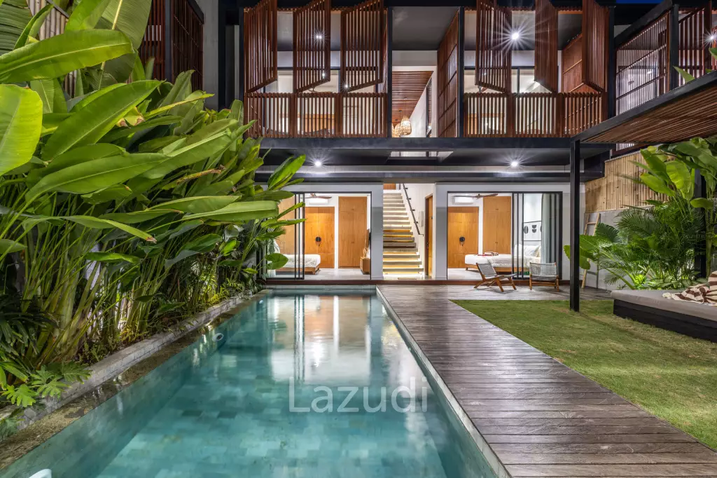 Grand 4-Bedroom Villa – Steps from Batu Bolong Beach, Canggu