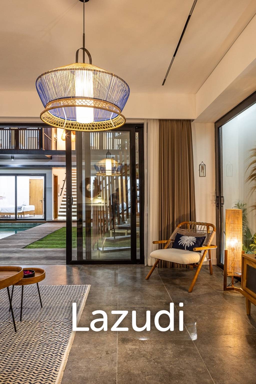 Premium 7-Bedroom Villa – Steps from Batu Bolong Beach, Canggu