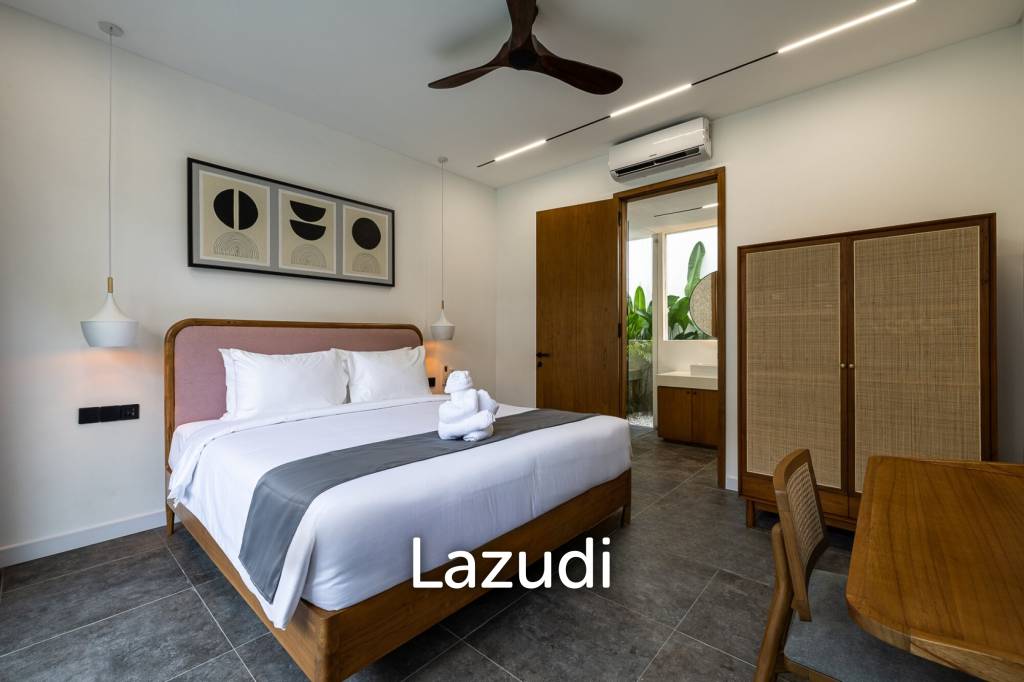 Premium 7-Bedroom Villa – Steps from Batu Bolong Beach, Canggu