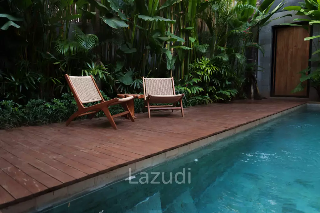 Premium 7-Bedroom Villa – Steps from Batu Bolong Beach, Canggu