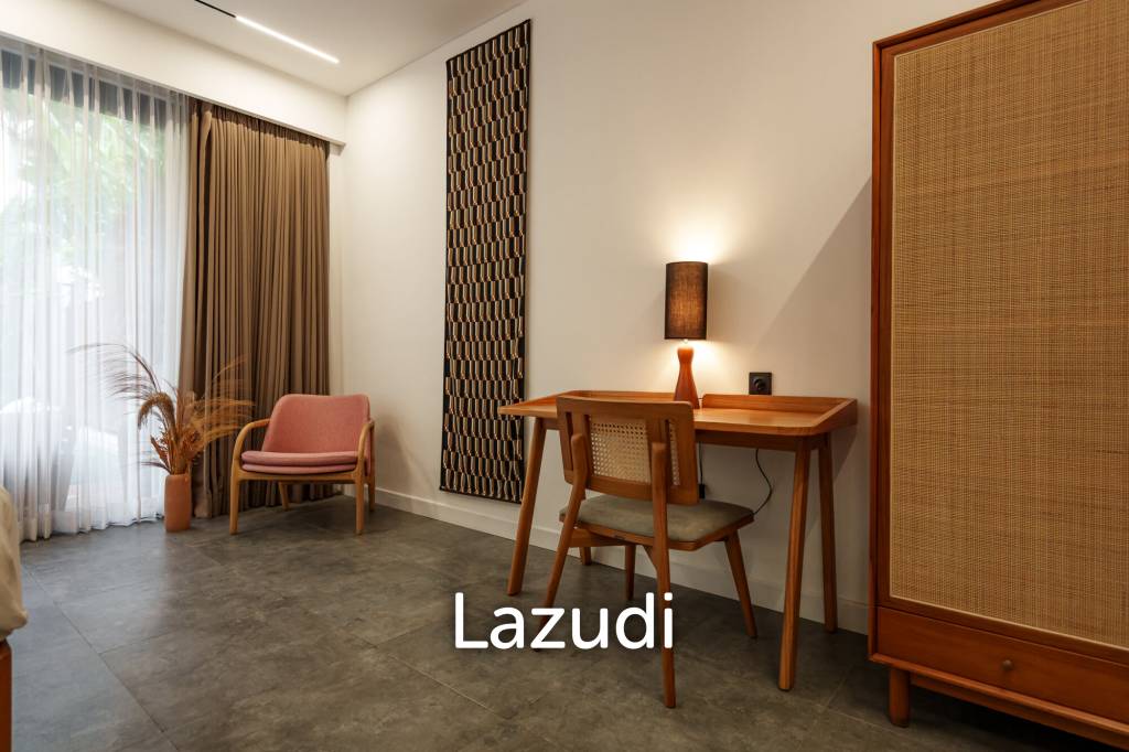 Premium 7-Bedroom Villa – Steps from Batu Bolong Beach, Canggu