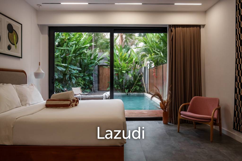 Premium 7-Bedroom Villa – Steps from Batu Bolong Beach, Canggu