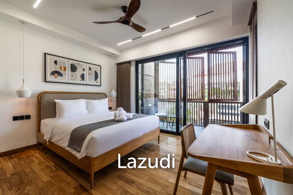 Premium 7-Bedroom Villa – Steps from Batu Bolong Beach, Canggu