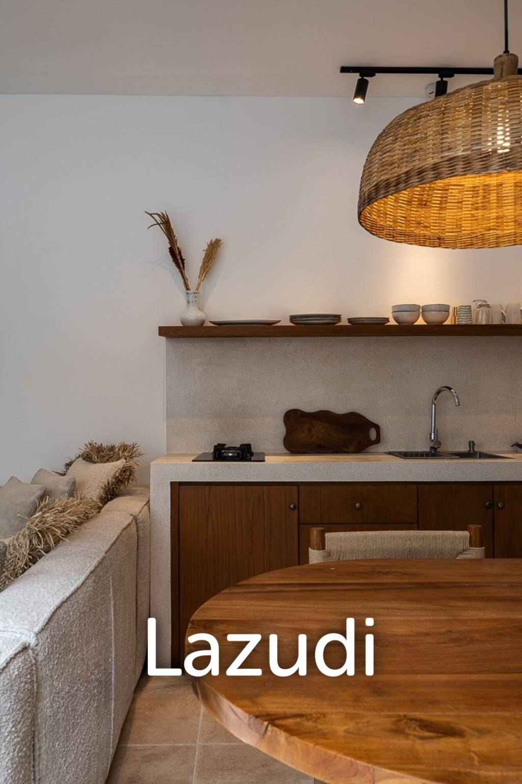 Villa on Cemagi Beach – Ready Business Investment
