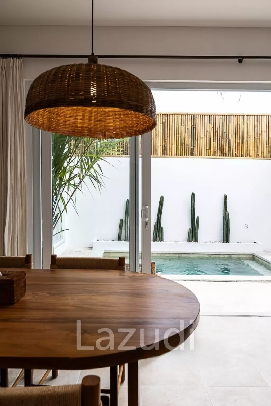 Villa on Cemagi Beach – Ready Business Investment