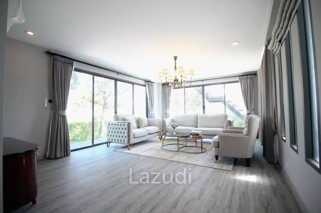 Luxury Modern Beachfront Villa in Hua Hin
