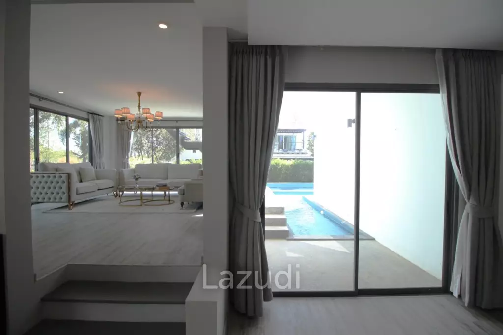 Luxury Modern Beachfront Villa in Hua Hin