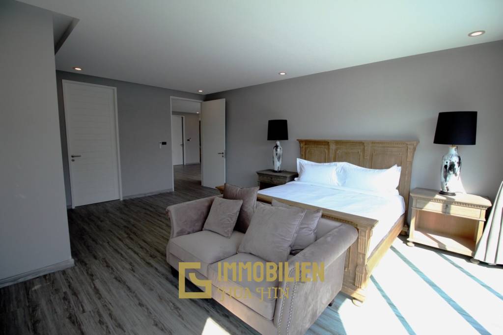 Luxuriöse moderne Strandvilla in Hua Hin in der Nähe des Flughafens