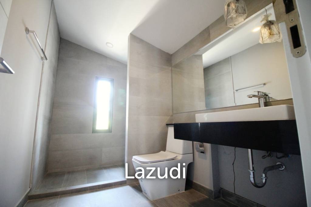 Luxury Modern Beachfront Villa in Hua Hin