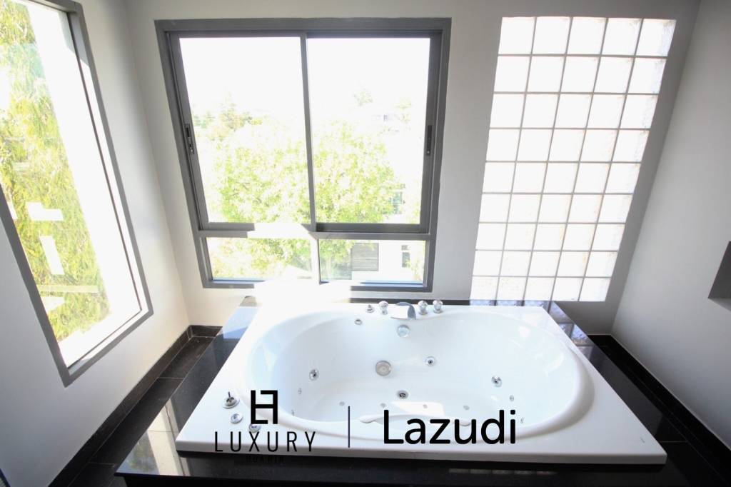 บ้านเดี่ยว 3 ชั้นหรูหราในหัวหินพร้อมสระว่ายน้ำส่วนตัว ใกล้สนามบินหัวหิน