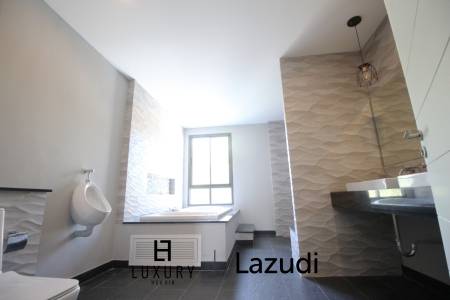 บ้านเดี่ยว 3 ชั้นหรูหราในหัวหินพร้อมสระว่ายน้ำส่วนตัว ใกล้สนามบินหัวหิน