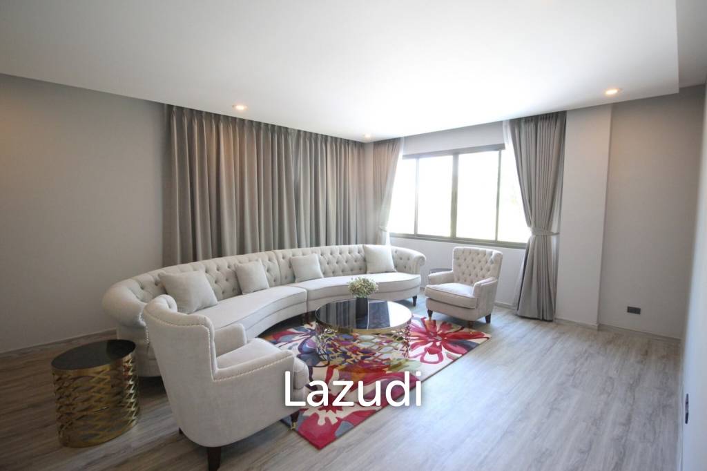 Luxury Modern Beachfront Villa in Hua Hin