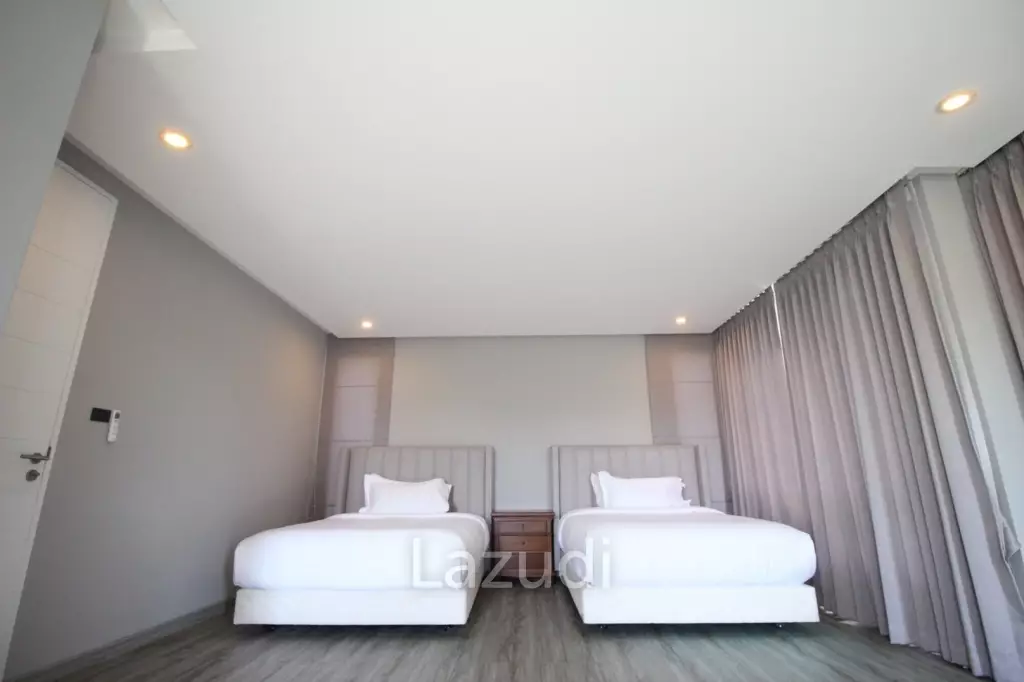 Luxury Modern Beachfront Villa in Hua Hin