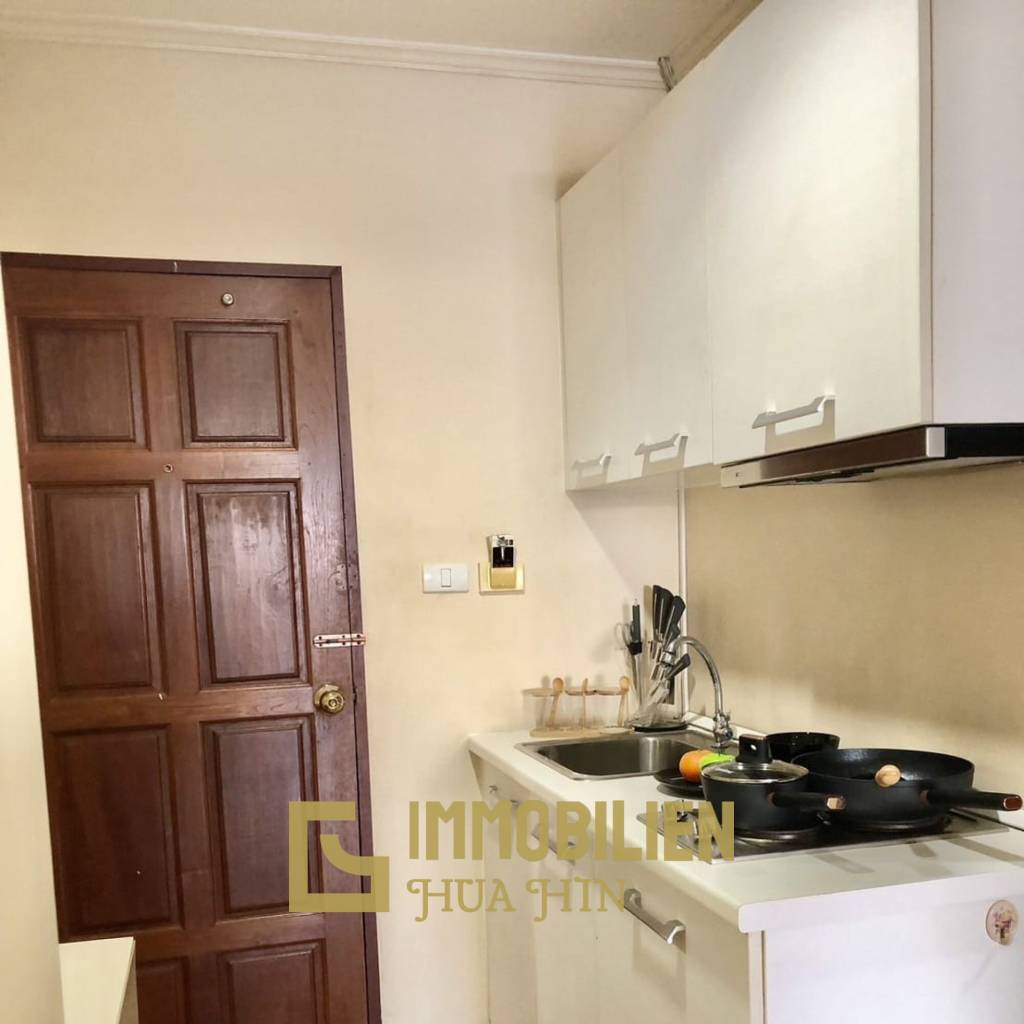 voll möbliert / offener Grundriss / Balkon