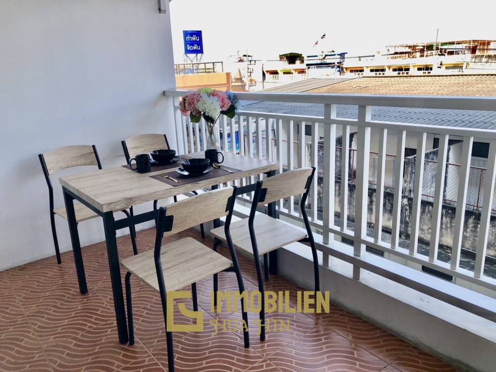 voll möbliert / offener Grundriss / Balkon
