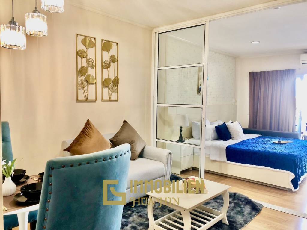 voll möbliert / offener Grundriss / Balkon