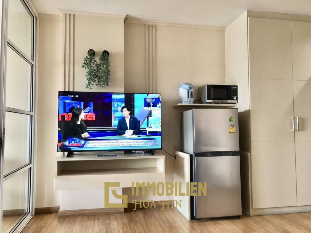 voll möbliert / offener Grundriss / Balkon